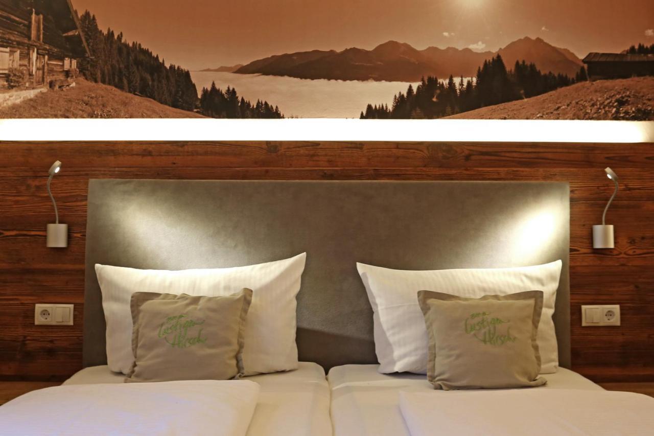 Lustiger Hirsch Hotel Akams Екстериор снимка