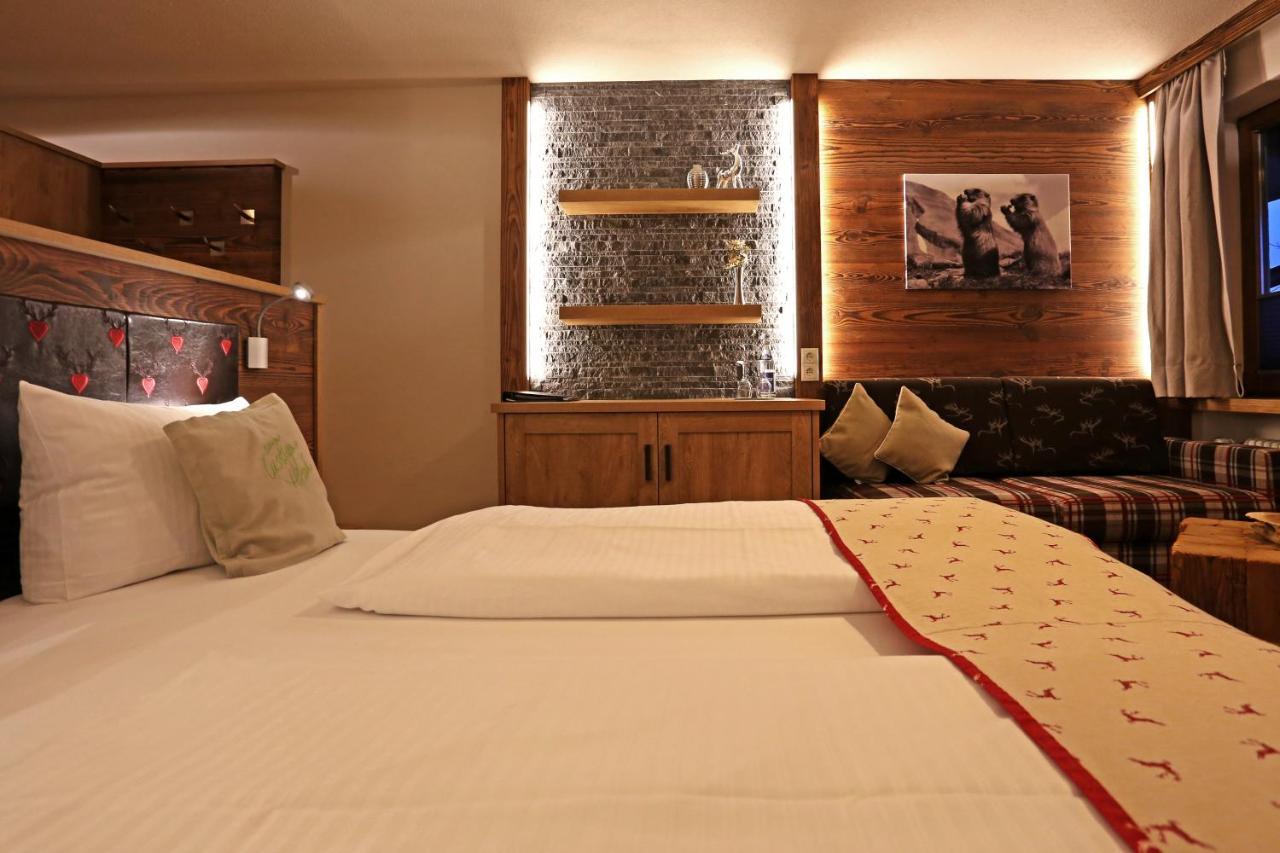 Lustiger Hirsch Hotel Akams Екстериор снимка